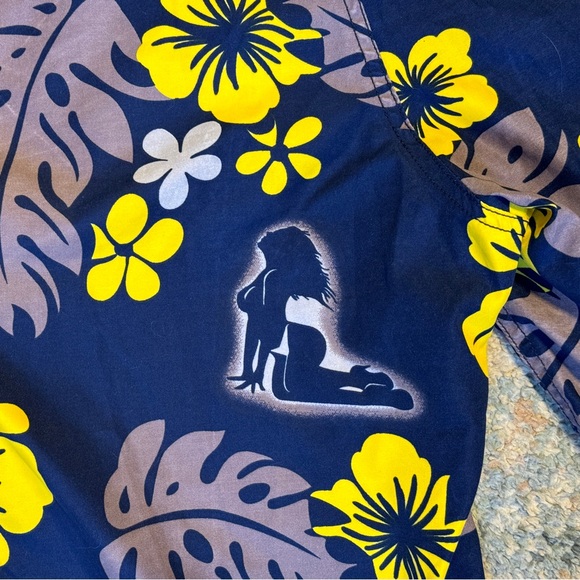 Basix Men’s Swim Trunks Sexy Girl Tropical Hawaiian Navy Bathing Suit 10” long M - Picture 2 of 4